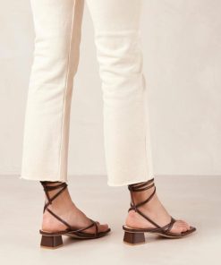Theshoecabinet.shop0eb45922cb 4