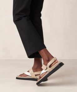 Theshoecabinet.shop1600b528ba 4