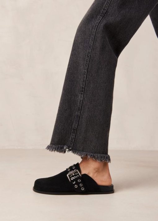 Theshoecabinet.shop1aa3a72bdf 4
