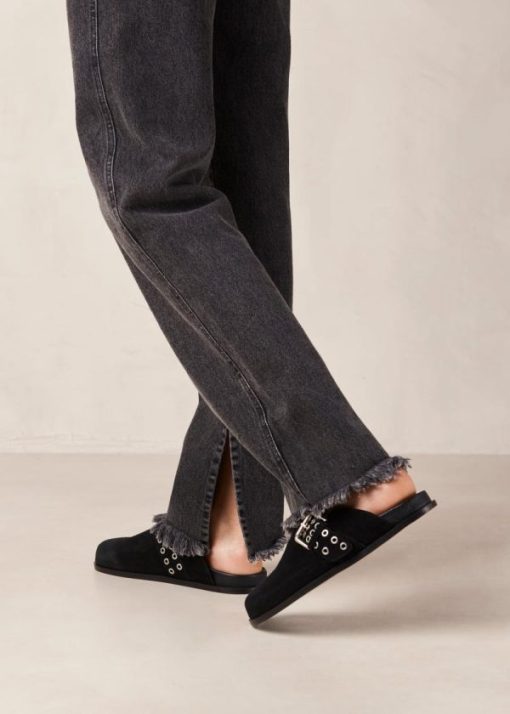 Theshoecabinet.shop1aa3a72bdf 6