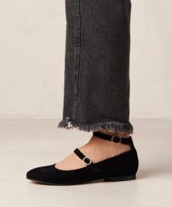 Theshoecabinet.shop21218a1071 2