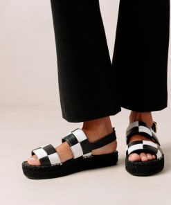 Theshoecabinet.shop328e5ec267 1