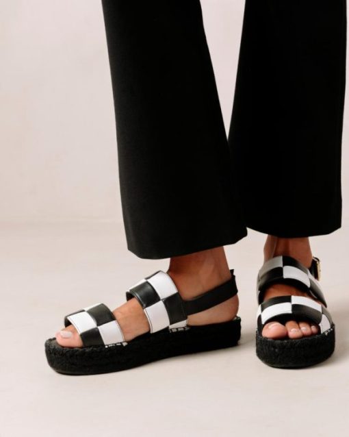 Theshoecabinet.shop328e5ec267 1