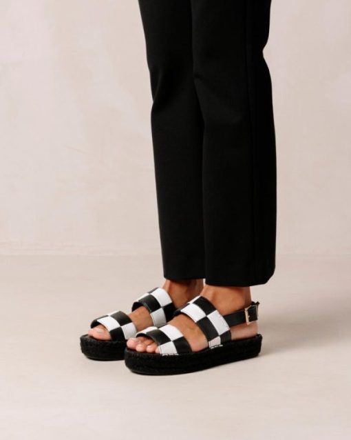 Theshoecabinet.shop328e5ec267 5