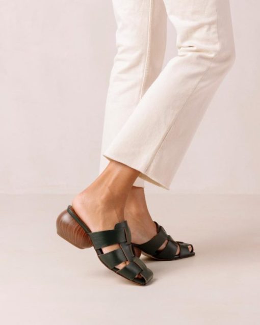 Theshoecabinet.shop4db2e5d942 6
