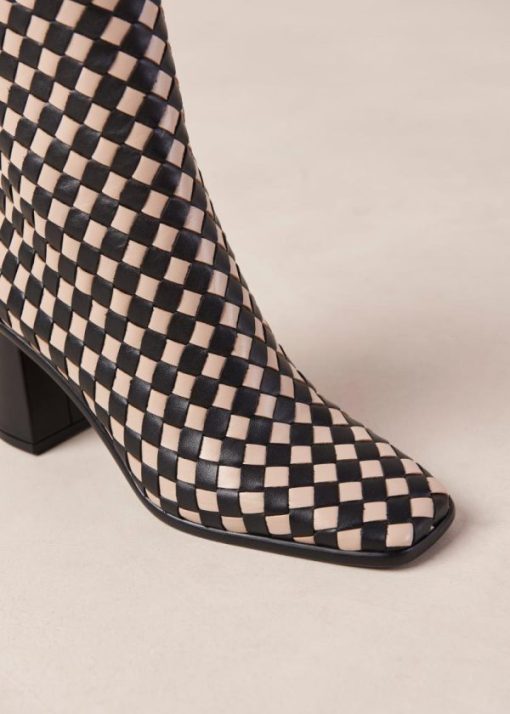 Theshoecabinet.shop66d78c3c49 7