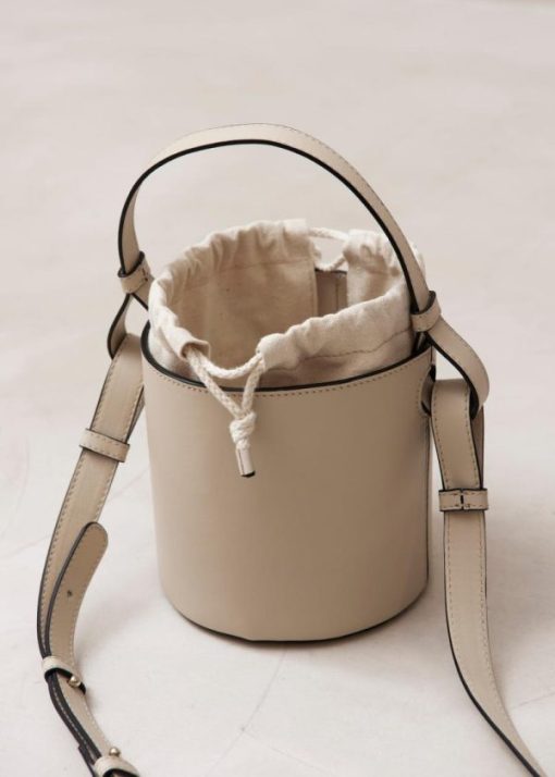 Theshoecabinet.shop6f0b7b893d 6