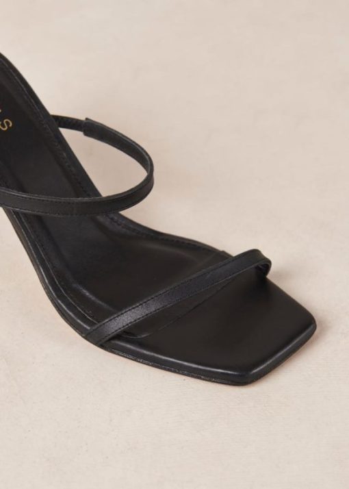 Theshoecabinet.shop81260c09a0 7