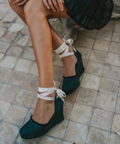 Theshoecabinet.shop8a767c1dc8 2