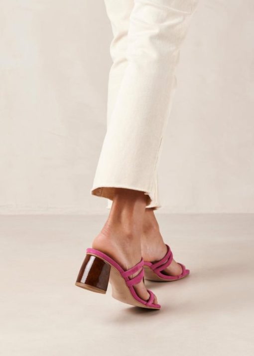 Theshoecabinet.shop951de64f7e 1