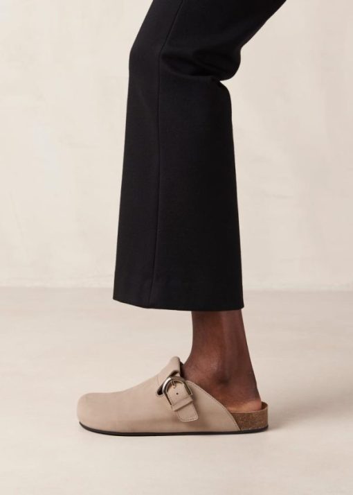 Theshoecabinet.shop9cbe2e62a3 4