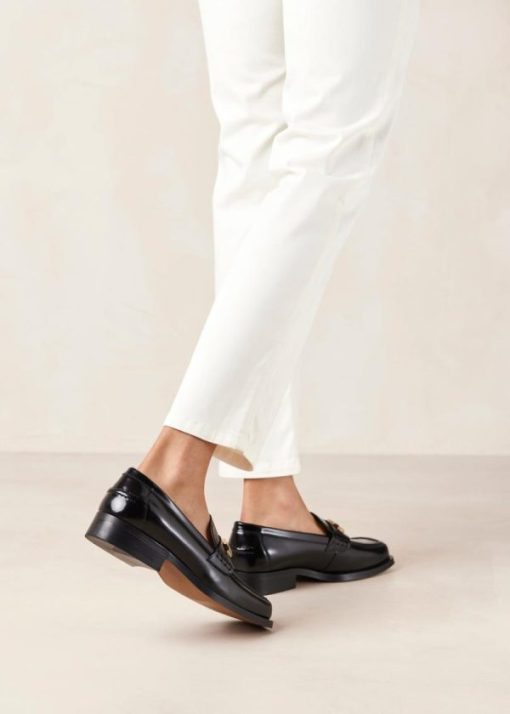 Theshoecabinet.shopb853b2b093 3