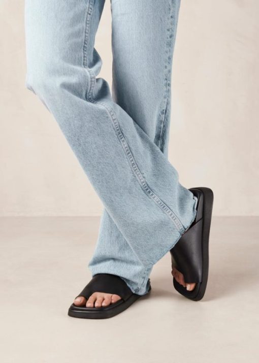 Theshoecabinet.shopb9edf7eda5 4