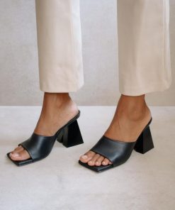 Theshoecabinet.shope3b49abc5a 1